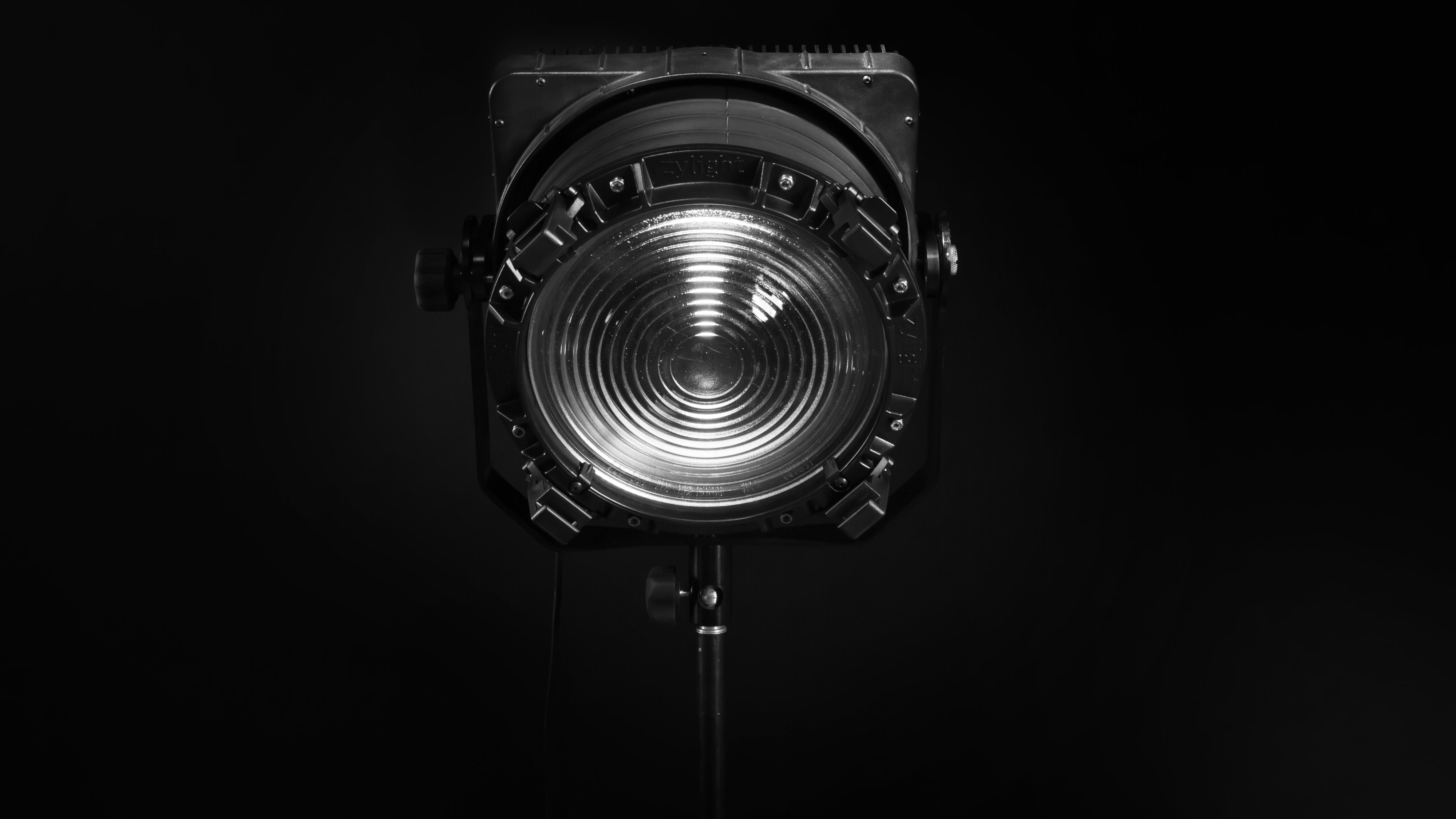 Zylight F8-100 Daylight LED Fresnel (5600K)